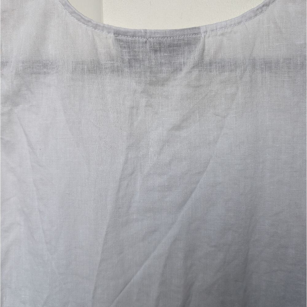 Tahari Essentials 100% Linen Lightweight Flowy V-neck Tank Top - Picture 10 of 14